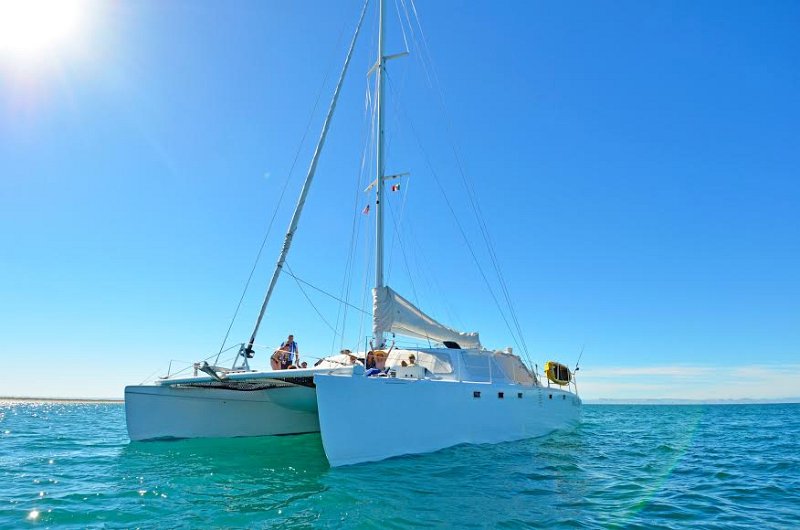Yates y Barcos, Catamaran de Renta en La Paz mexico